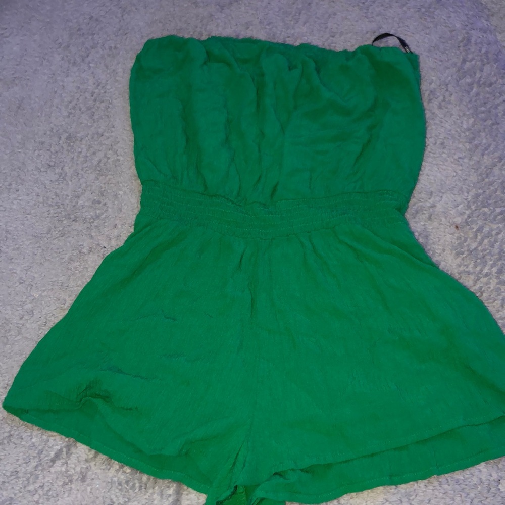 Forever 21 green sleeveless romper size L